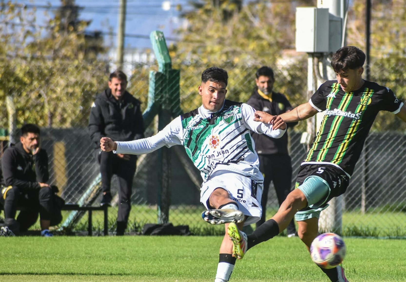 Los pibes clasificaron a octavos de final